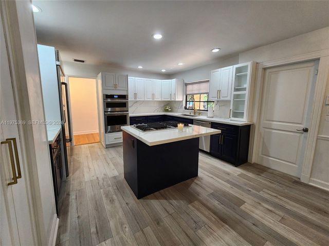 6065 SW 133rd St, Pinecrest, FL 33156