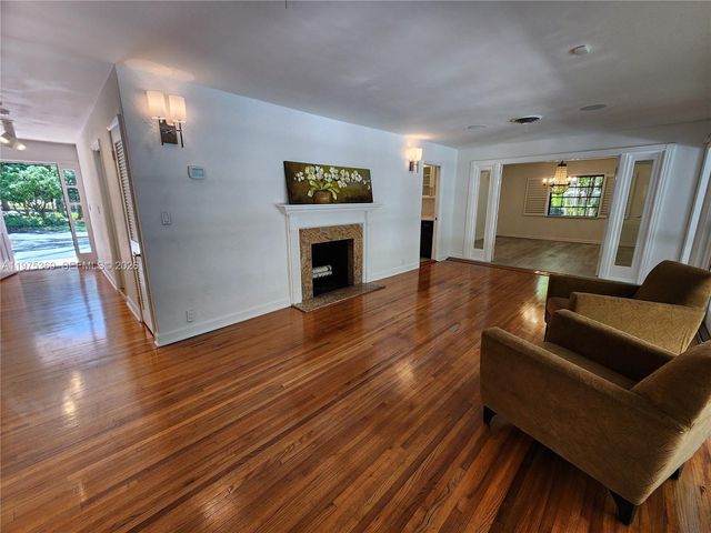 6065 SW 133rd St, Pinecrest, FL 33156