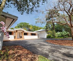 6065 SW 133rd St, Pinecrest, FL 33156