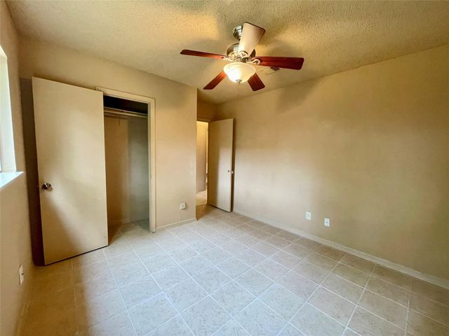 5418 Dove Forest Lane, Humble, TX 77346