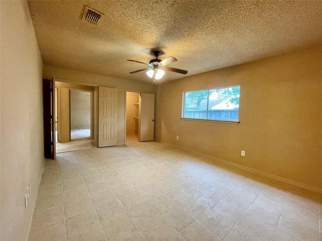 5418 Dove Forest Lane, Humble, TX 77346