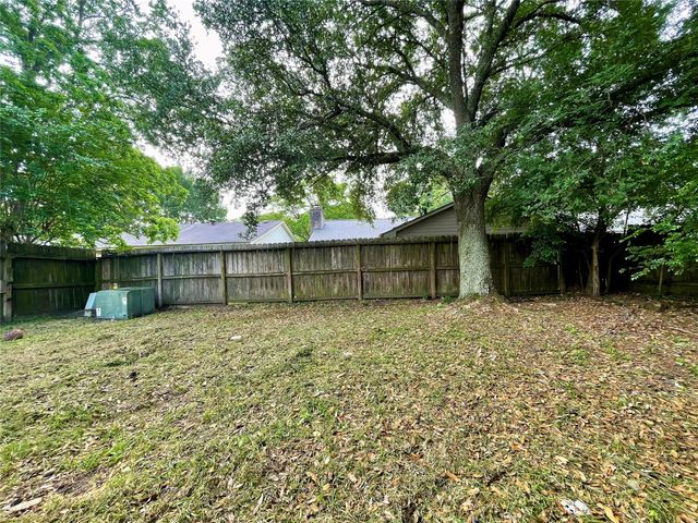 5418 Dove Forest Lane, Humble, TX 77346