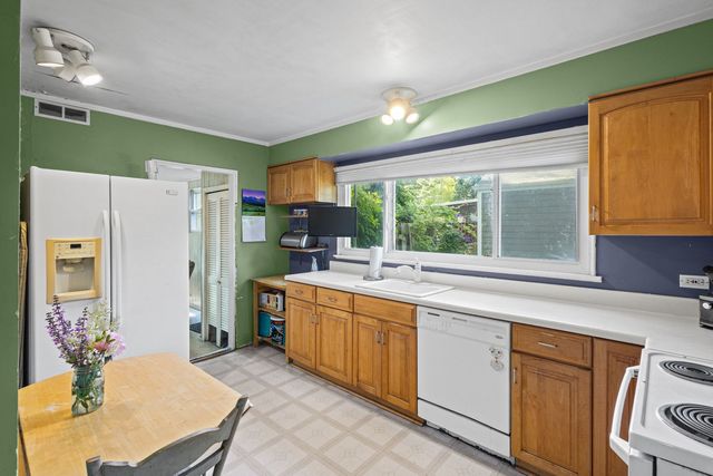 273 Churchill Street, Northfield, IL 60093