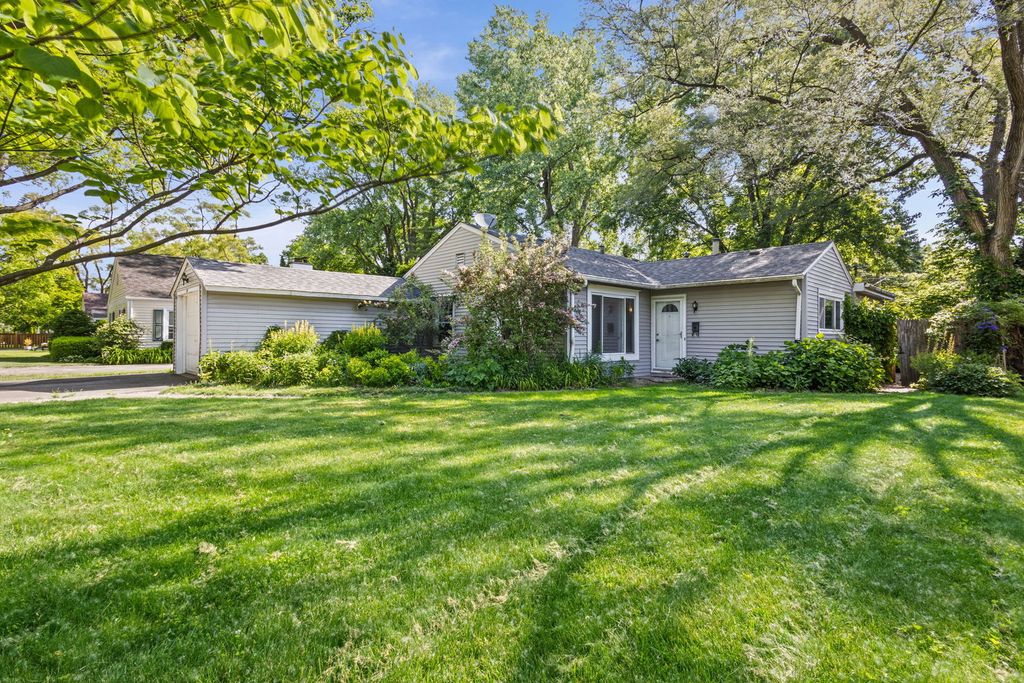 273 Churchill Street, Northfield, IL 60093