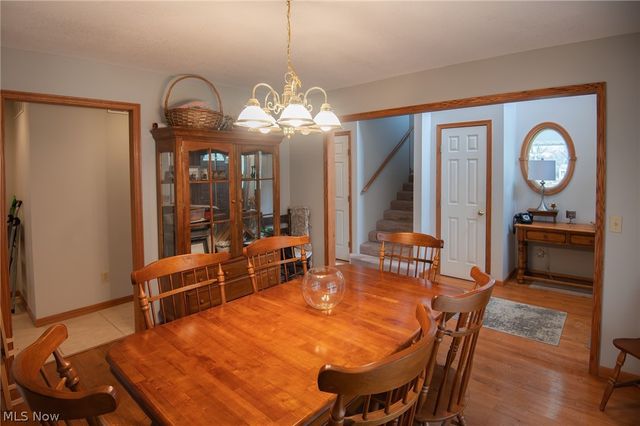 9332 Howland Springs Road SE, Warren, OH 44484