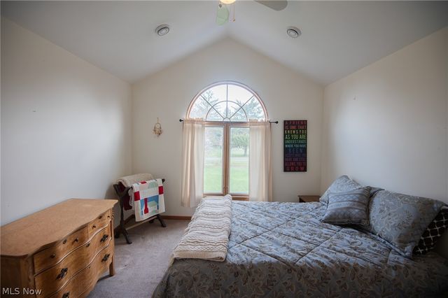 9332 Howland Springs Road SE, Warren, OH 44484