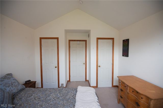 9332 Howland Springs Road SE, Warren, OH 44484