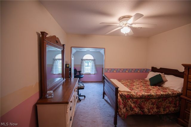 9332 Howland Springs Road SE, Warren, OH 44484