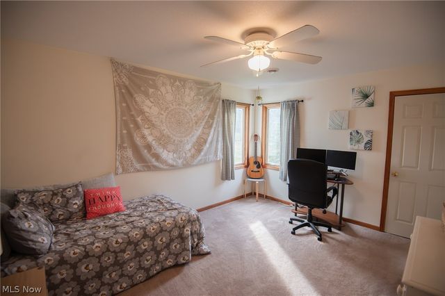 9332 Howland Springs Road SE, Warren, OH 44484