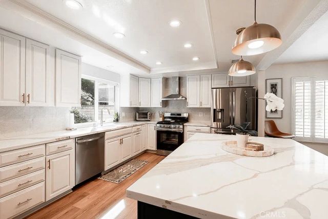 20892 Avenida Amapola, Lake Forest, CA 92630