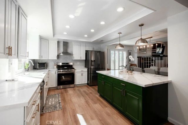 20892 Avenida Amapola, Lake Forest, CA 92630