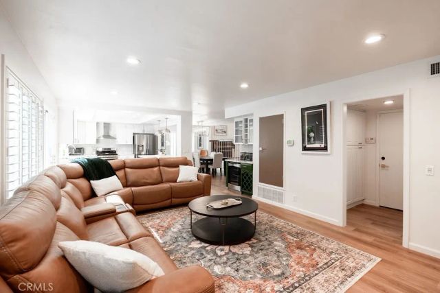 20892 Avenida Amapola, Lake Forest, CA 92630