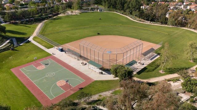 20892 Avenida Amapola, Lake Forest, CA 92630