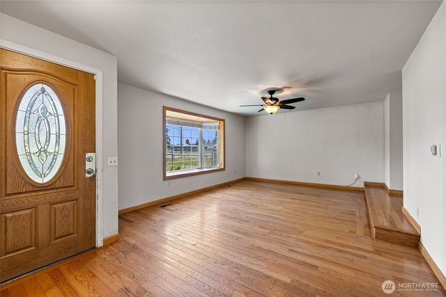 17916 40th Avenue E, Tacoma, WA 98446