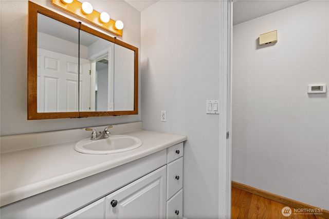 17916 40th Avenue E, Tacoma, WA 98446