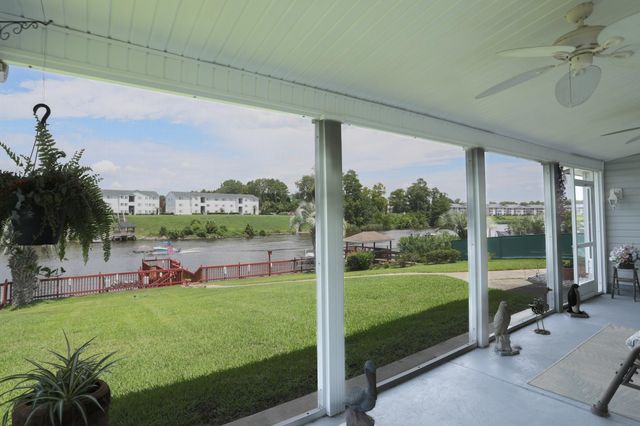 311 Pilothouse Dr., Myrtle Beach, SC 29577