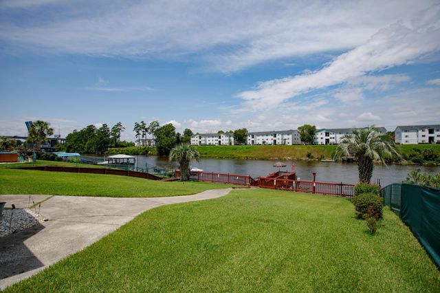 311 Pilothouse Dr., Myrtle Beach, SC 29577