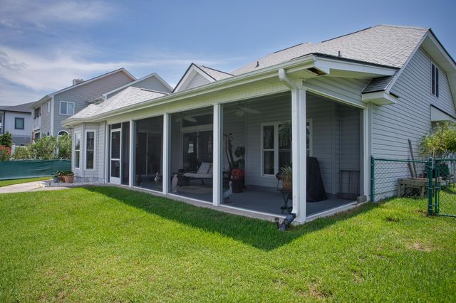 311 Pilothouse Dr., Myrtle Beach, SC 29577