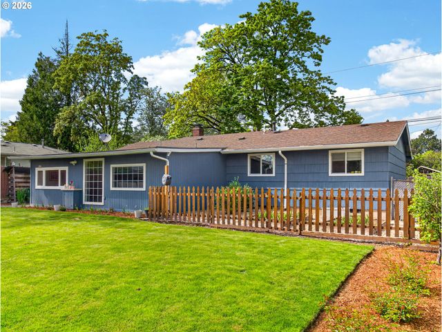 7812 Se CRYSTAL SPRINGS Blvd, Portland, OR 97206