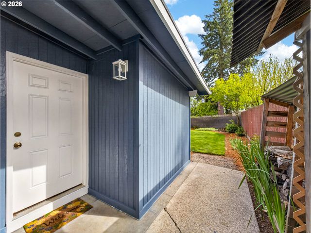 7812 Se CRYSTAL SPRINGS Blvd, Portland, OR 97206