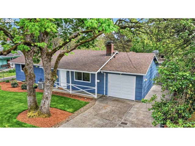 7812 Se CRYSTAL SPRINGS Blvd, Portland, OR 97206