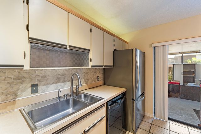 402 SE Castle Court, Port St. Lucie, Port St Lucie, FL 34952