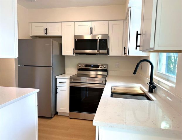 1507 AMAROS AVENUE, Orlando, FL 32811