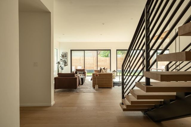 1003 Juanita ST, Austin, TX 78704