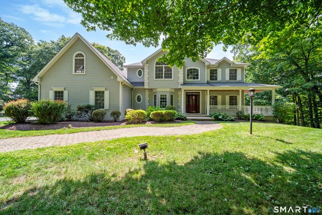 282 Laurelwood Lane, Southbury, CT 06488