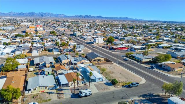 1740 Bluebonnet Boulevard, Bullhead City, AZ 86442