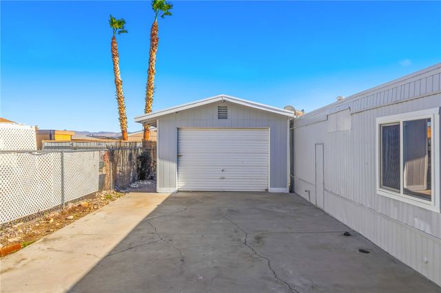 1740 Bluebonnet Boulevard, Bullhead City, AZ 86442