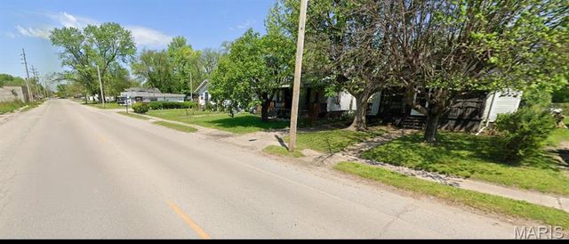 5009 Caseyville Avenue, East St Louis, IL 62204