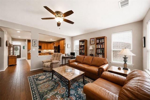 8635 Sunny Gallop Drive, Tomball, TX 77375