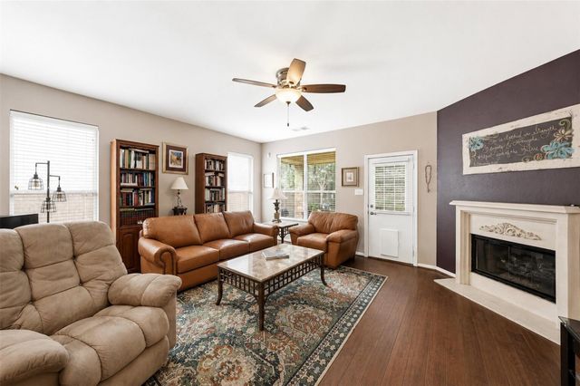 8635 Sunny Gallop Drive, Tomball, TX 77375