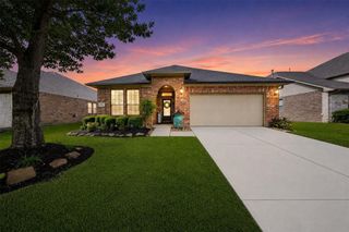 8635 Sunny Gallop Drive, Tomball, TX 77375