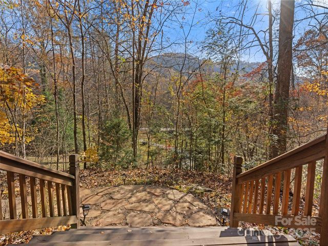 65 Charleston Harbor Drive, Saluda, NC 28773