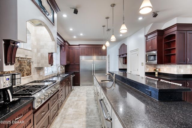 20 Spanish Oak Lane, Ormond Beach, FL 32174