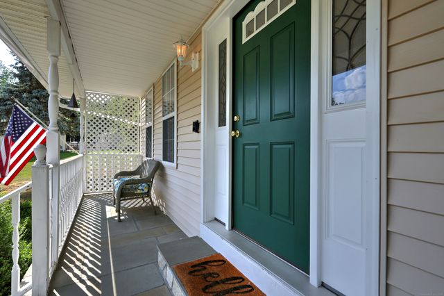 67 Nicole Drive, Naugatuck, CT 06770