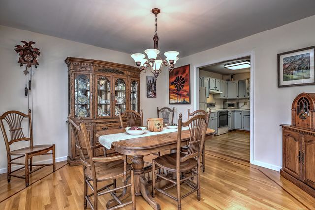 67 Nicole Drive, Naugatuck, CT 06770