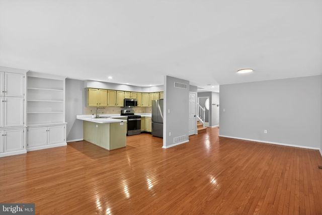 74 CASTLETON RD, Princeton, NJ 08540