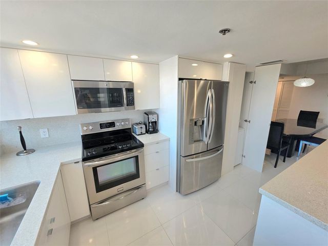 1631 S Ocean Boulevard 1006, Pompano Beach, FL 33062