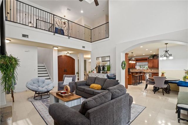306 Driftwood Avenue, Mission, TX 78572