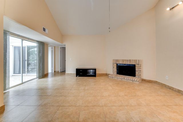 9809 Richmond Avenue H13, Houston, TX 77042