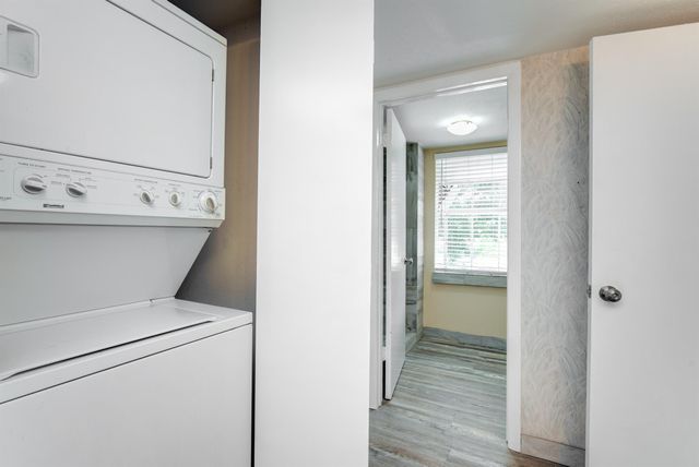 9809 Richmond Avenue H13, Houston, TX 77042