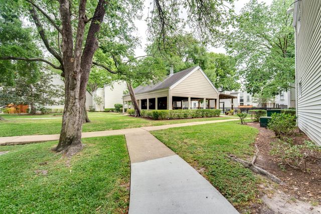 9809 Richmond Avenue H13, Houston, TX 77042