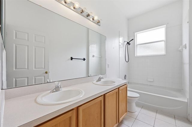 458 BLOOMINGDALE DRIVE, Davenport, FL 33837
