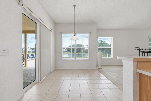 458 BLOOMINGDALE DRIVE, Davenport, FL 33837