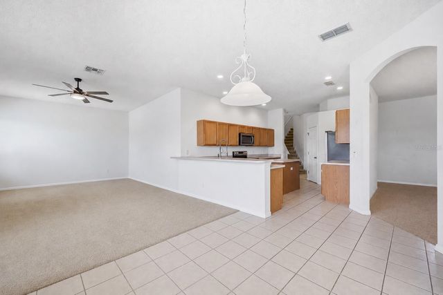 458 BLOOMINGDALE DRIVE, Davenport, FL 33837