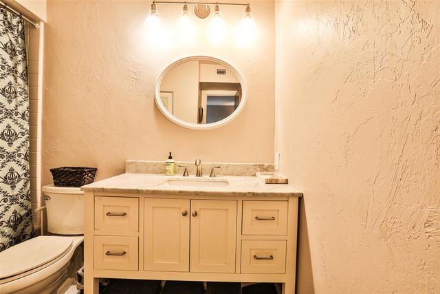 600 NW 4th Street 206N, Oklahoma City, OK 73102