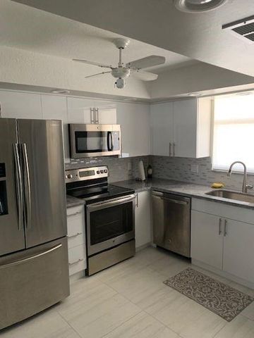 3100 NE 49th Street 702, Fort Lauderdale, FL 33308